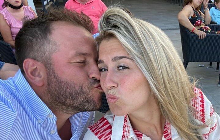 Spectator de lux la meciul din Liga Campionilor în care Rapid a demolat-o pe Buducnost. Rafael van der Vaart a fost surprins în tribunele Sălii Polivalente din București