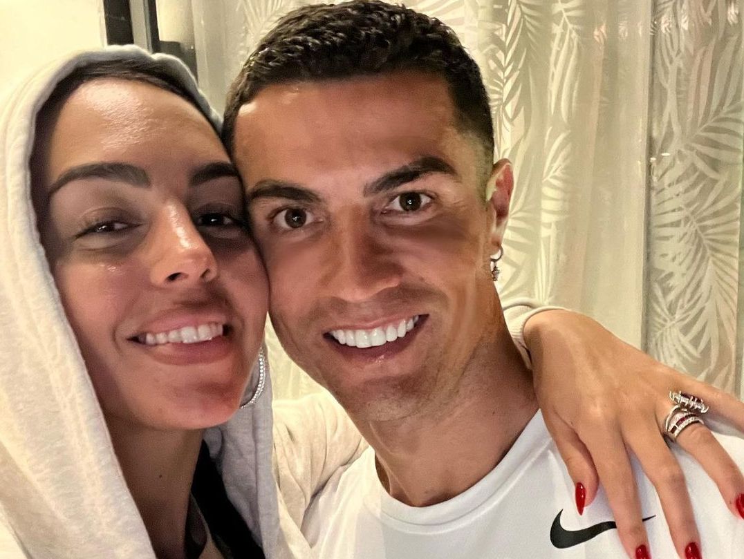 Cristiano Ronaldo nu poate locui alături de Georgina Rodriguez în Arabia Saudită pentru că nu sunt căsătoriți! Ce spune legea și care sunt cele două opțiuni prin care tânăra poate obține viză de ședere pe termen lung