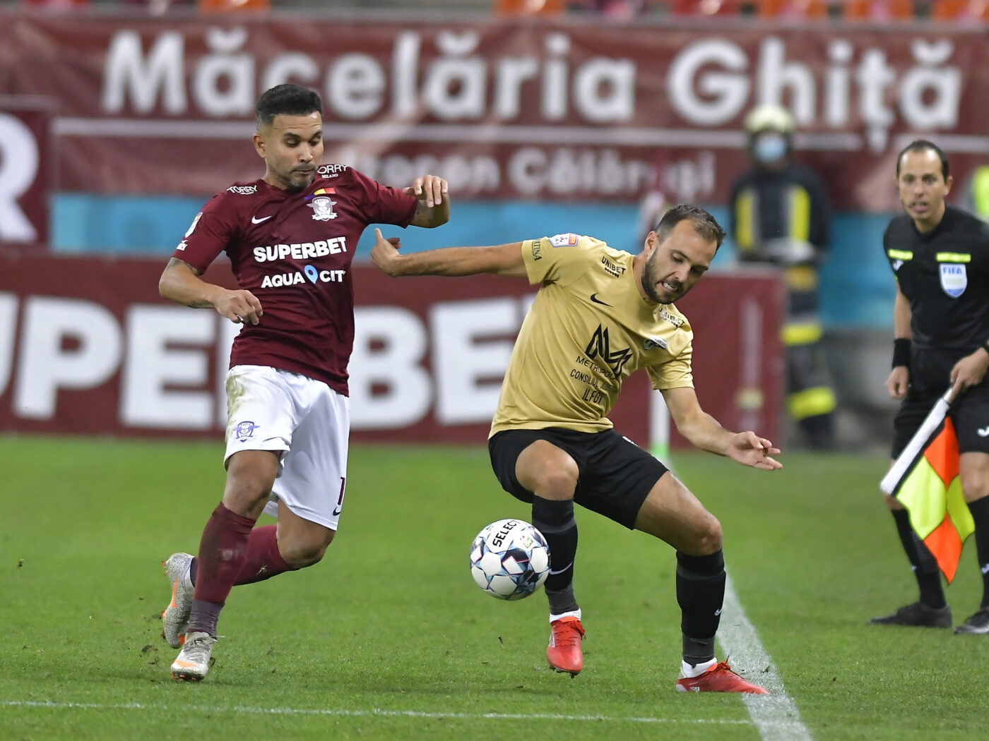 Rapid – FC Voluntari, Live Video Online, de la ora 20:00, în runda 24 din Superliga României. Adrian Mutu îl ține pe bancă pe Bamgboye. Echipele de start