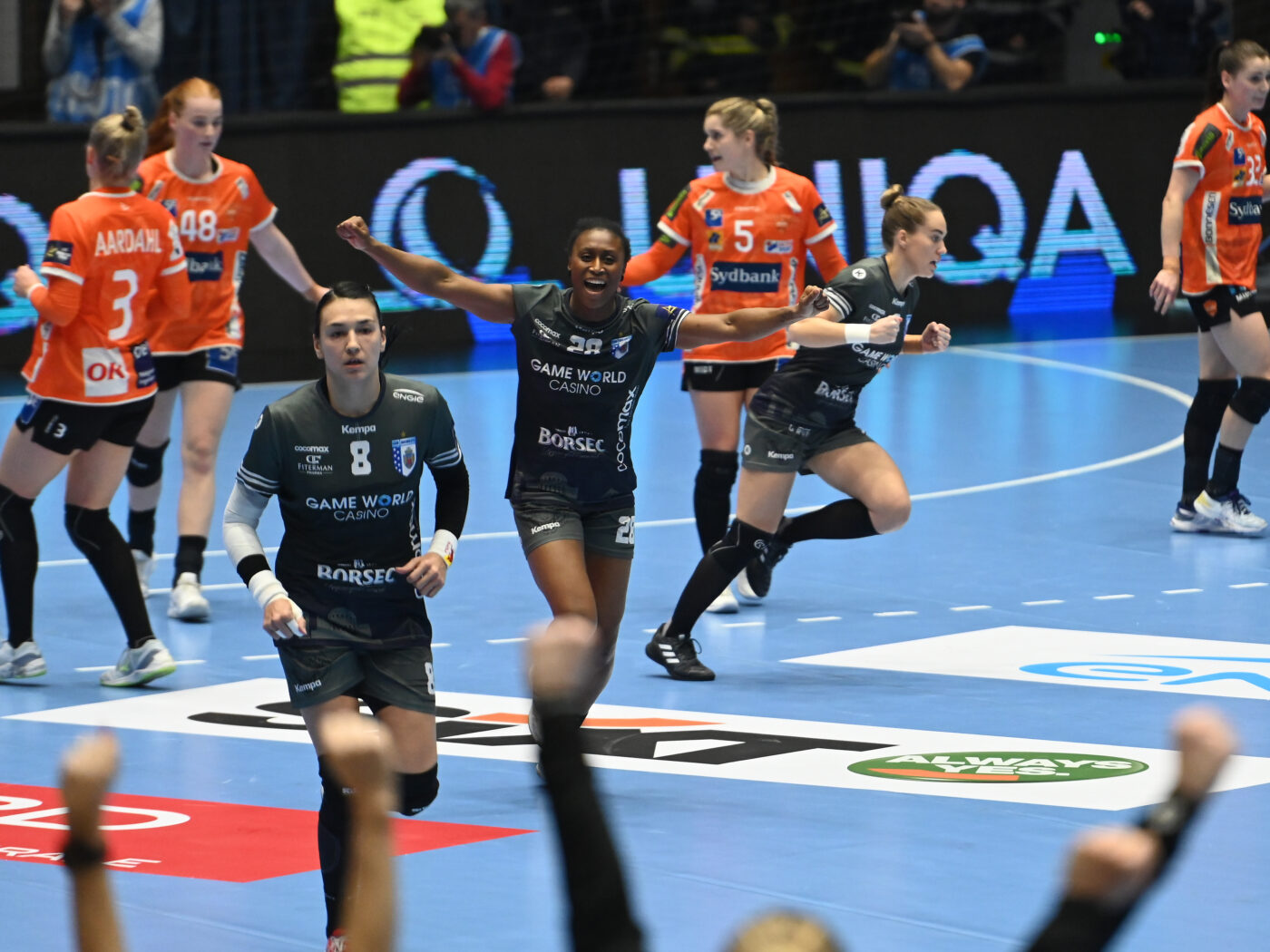 CSM București – Odense 40-31. Cristina Neagu, din nou de neoprit în Liga Campionilor! Echipa lui Adi Vasile este la un pas de sferturile de finală