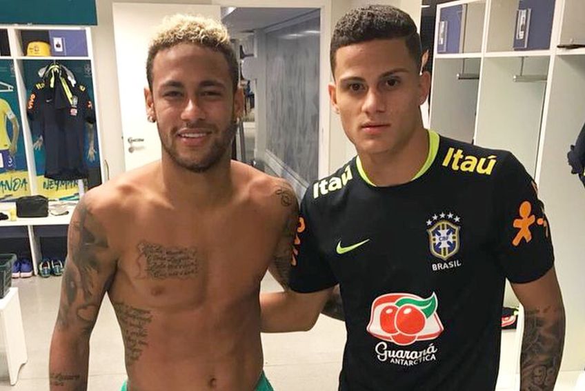 Ce transferuri mai face Adrian Mititelu? Lovitură sau țeapă: după Papadopoulos, patronul FC U Craiova a mai adus un fotbalist cu „genunchi de cristal”. Fostul coleg al lui Neymar are 3 operații
