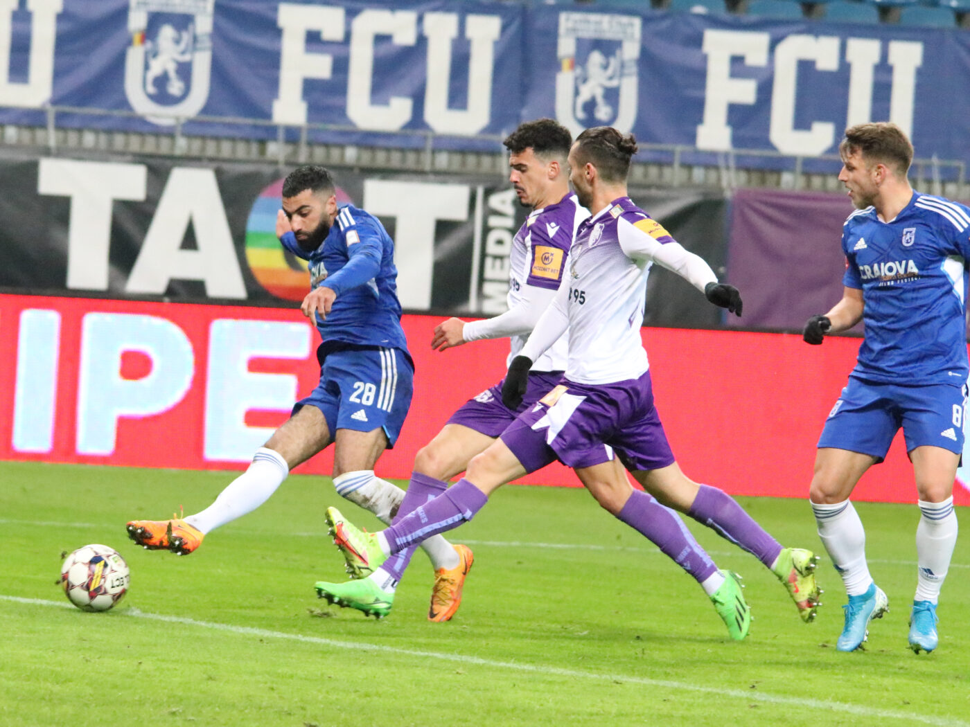 Curățenie generală la o echipă din Superliga înainte de reluarea campionatului. „5-6 jucători nu mai intră în vederile noastre, vin alți 5-6-7!”