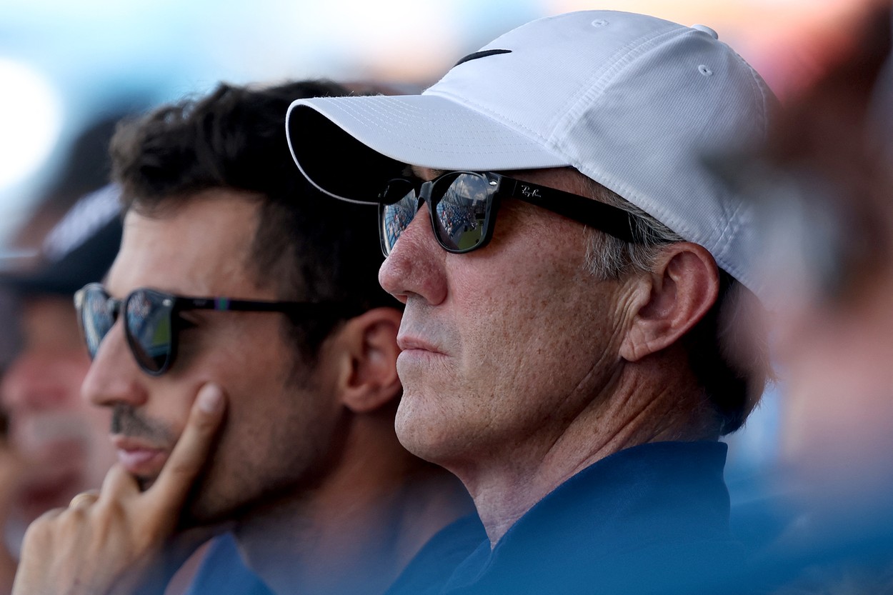 Zi de coșmar pentru Darren Cahill la Australian Open! Elevul său a pierdut un maraton de cinci seturi cu Stefanos Tsitsipas, în optimi | VIDEO