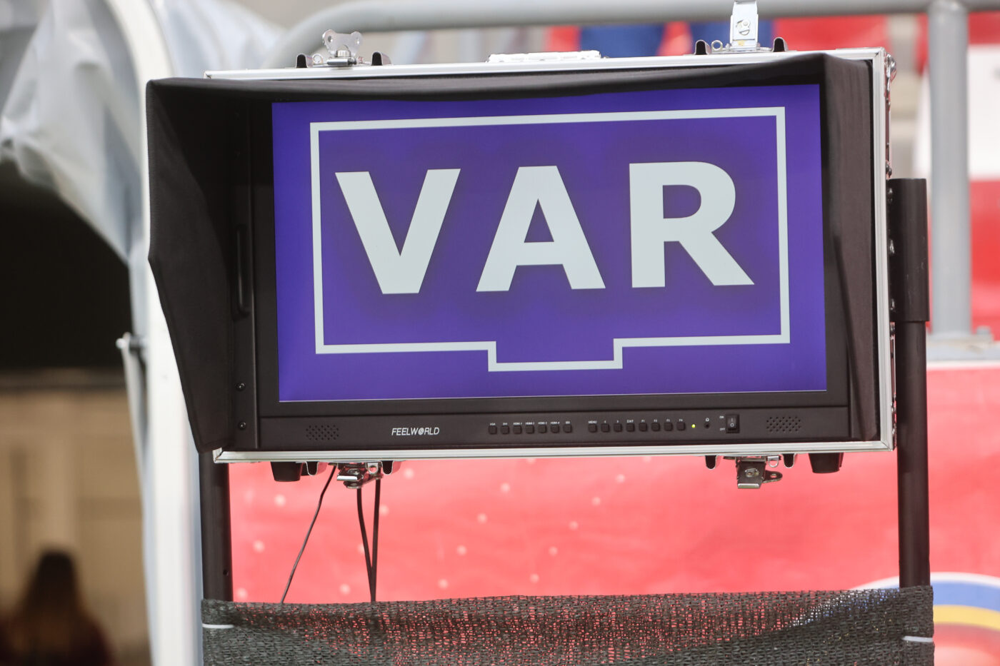Explozie de nemulțumire la CFR Cluj! Acționarul echipei s-a dezlănțuit asupra arbitrajelor: „VAR-ul nostru e fantastic, dacă aș avea probe, aș spune că a fost premeditat! E curios și inadmisibil, o dezamăgire totală” | VIDEO EXCLUSIV ProSport Live