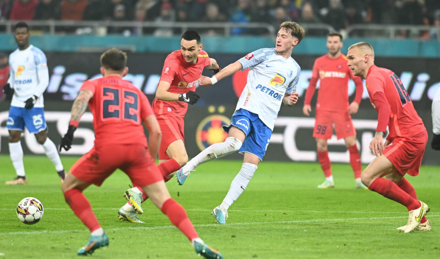 FCSB, criticată după ce Mihai Stoica a recunoscut că Gigi Becali a făcut schimbările la meciul cu Farul: „A rămas să mai spună Pintilii că ăsta e adevărul!” | VIDEO EXCLUSIV ProSport Live
