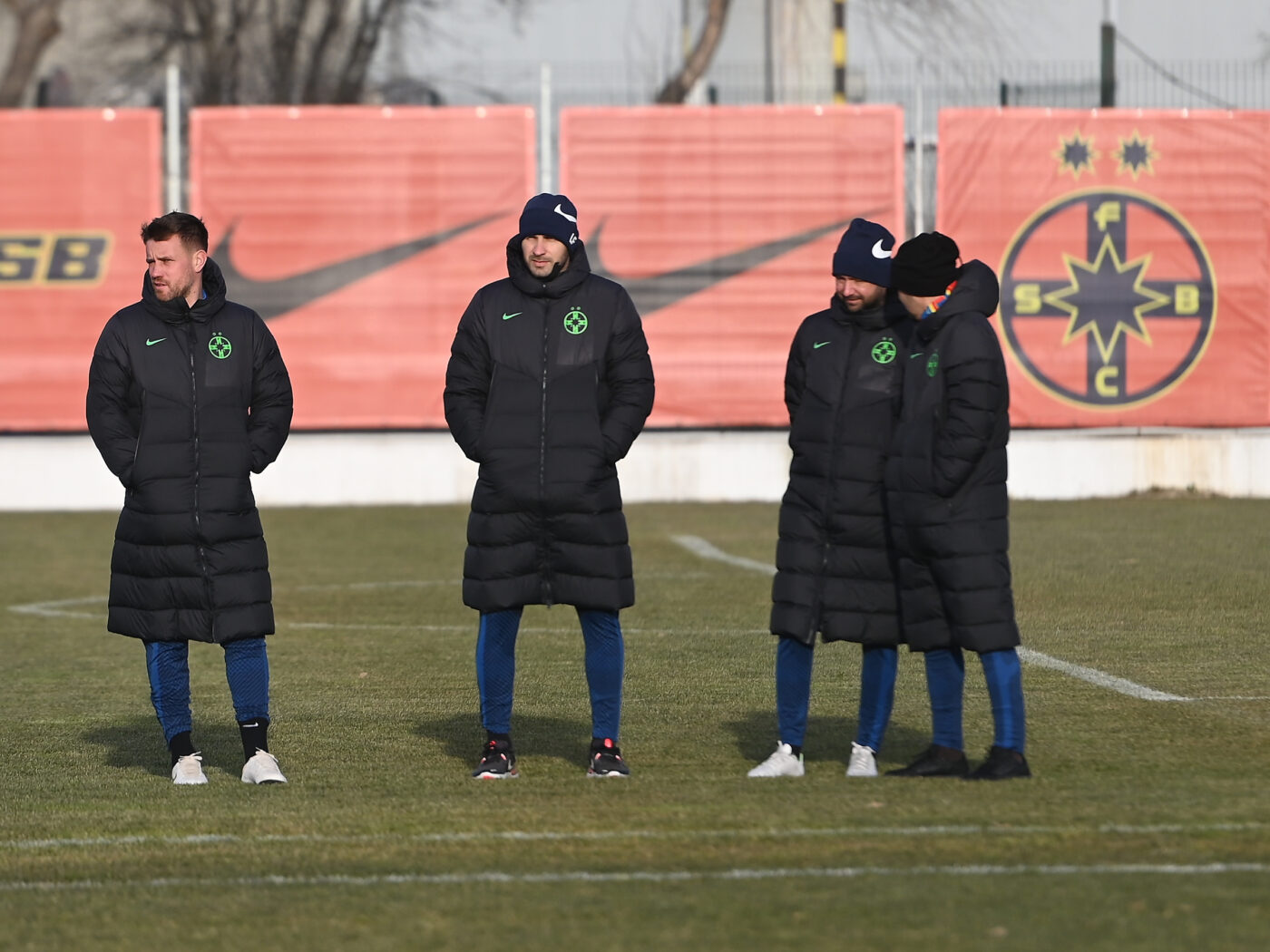 Cine va fi noul antrenor al FCSB în staff-ul echipei mari în cazul în care Mihai Pintilii va fi suspendat de FRF. Planul lui Gigi Becali a fost stabilit! | EXCLUSIV