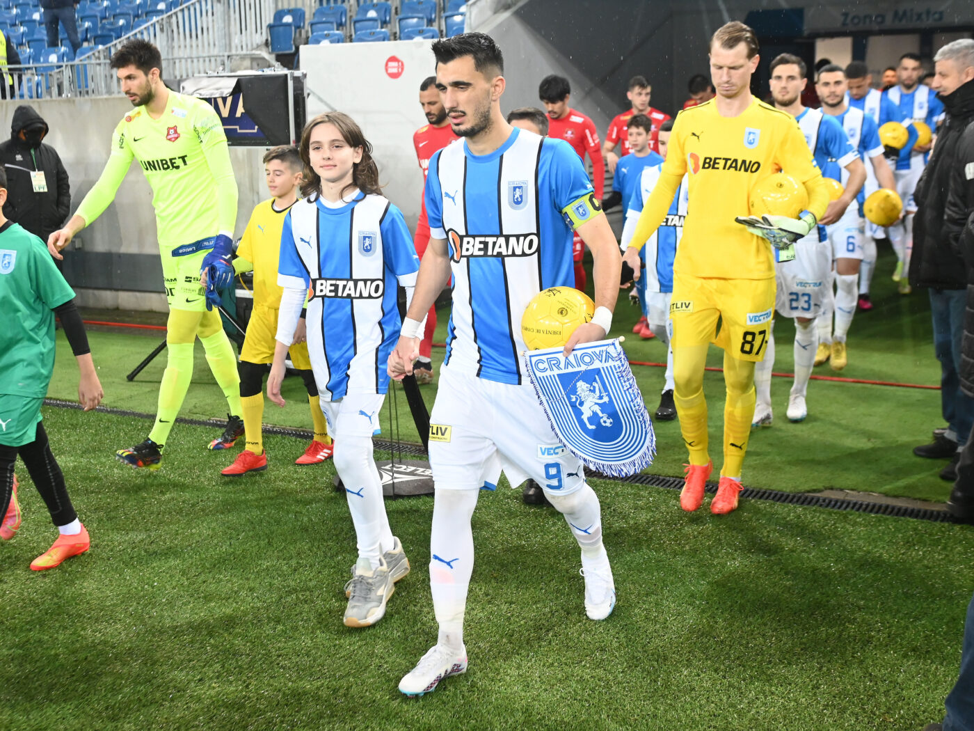 Nu e Andrei Ivan! Fotbalistul de la Universitatea Craiova care a impresionat cu Hermannstadt. „E dat naibii! E de nivel înalt!”