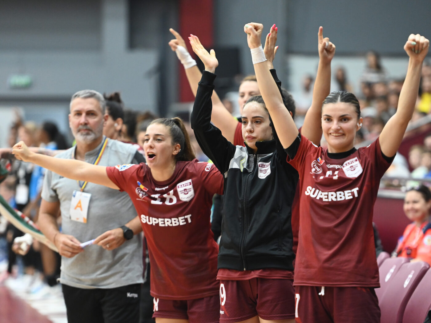 Sorina Grozav își face autocritica, după ce Rapid a zdrobit-o pe Buducnost în Liga Campionilor la handbal feminin: „Nu sunt sută la sută mulțumită de mine! Știu că pot mai mult”