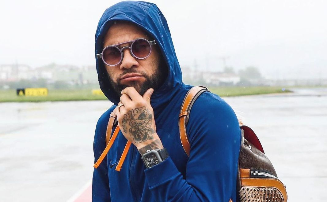 Ce pedeapsă riscă Dani Alves, după acuzațiile de agresiune sexuală. Fundașul brazilian este arestat preventiv
