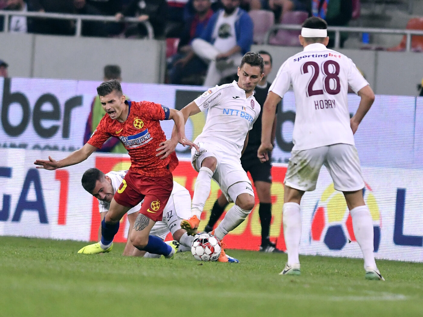 Îi vin transferurile lui Dan Petrescu! Trei jucători semnează astăzi cu CFR Cluj | EXCLUSIV