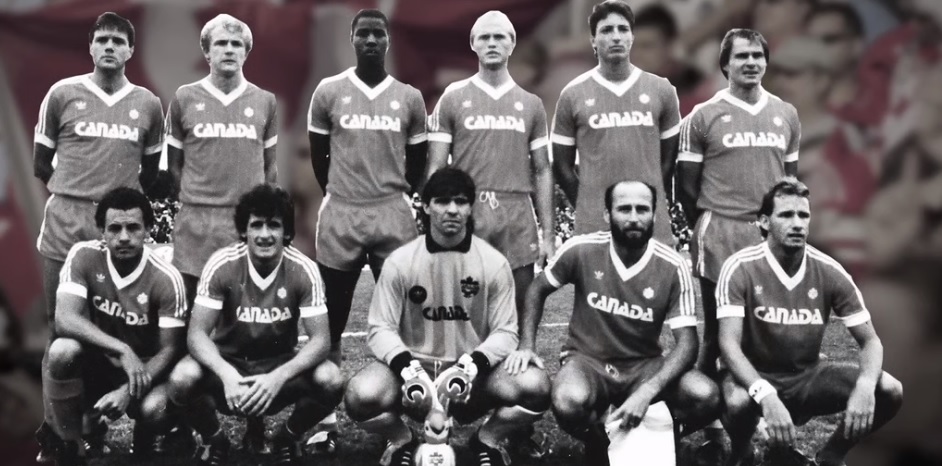 Povestea dramatică a unui fotbalist care a jucat în națională de 47 de ori și a fost la Campionat Mondial: a ajuns să doarmă pe cartoane și să cerșească pe străzi!