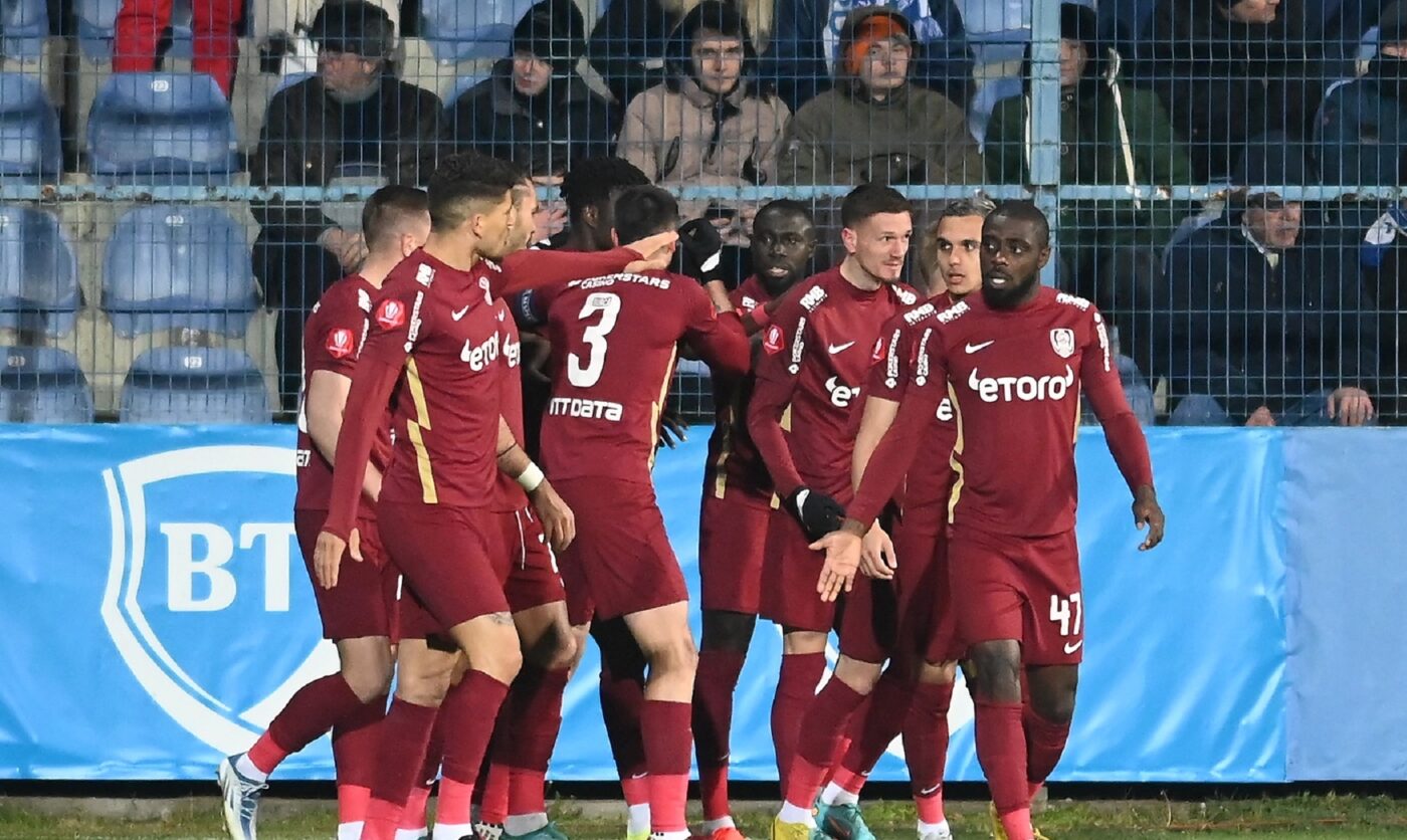 Schimbare radicală la CFR Cluj. Cum a ajuns Dan Petrescu să aibă o echipă mai tânără decât cea a lui Gică Hagi