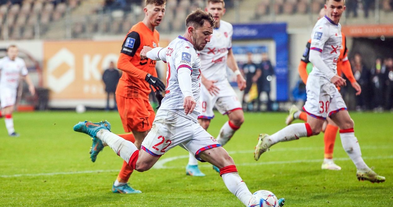 Dinu Gheorghe, mesaj pentru dinamoviști după ce au dat de pământ cu Deian Sorescu pentru transferul la FCSB: „Datorită lui, Dinamo a trăit câteva luni bune!” | VIDEO EXCLUSIV ProSport Live