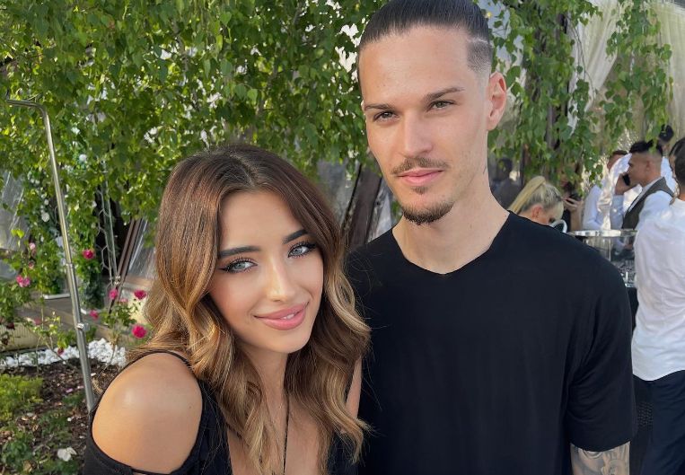 Iubita lui Dennis Man face furori pe rețelele de socializare. Cum arată Alexandra Ionela, tânăra care i-a cucerit inima fotbalistului de la Parma | GALERIE FOTO