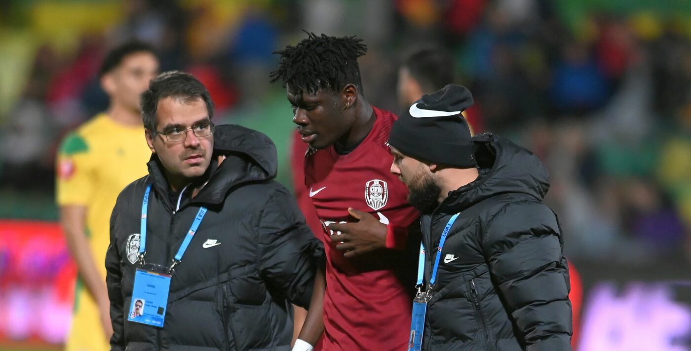 Dan Petrescu le dă peste nas cehilor după ce Emmanuel Yeboah a ratat transferul la Slavia Praga: „N-a fost niciodată accidentat!”