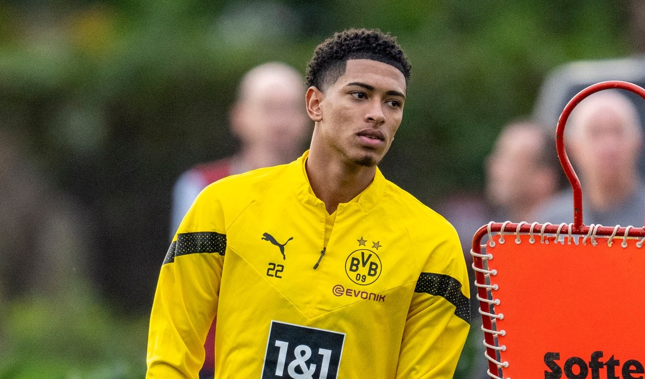 Borussia Dortmund vrea să cumpere în locul vedetei Jude Bellingham un fotbalist de 40 de milioane de euro, dorit și de Liverpool!