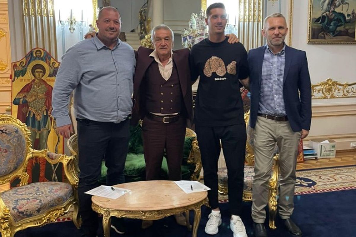 Atac dezlănțuit al unui impresar către antrenorii ce-i țin jucătorul pe bancă! Nu a scăpat nici Adrian Mutu! „Nu are loc de jobeli, oteli, papeusi și alte specii de figuranți”