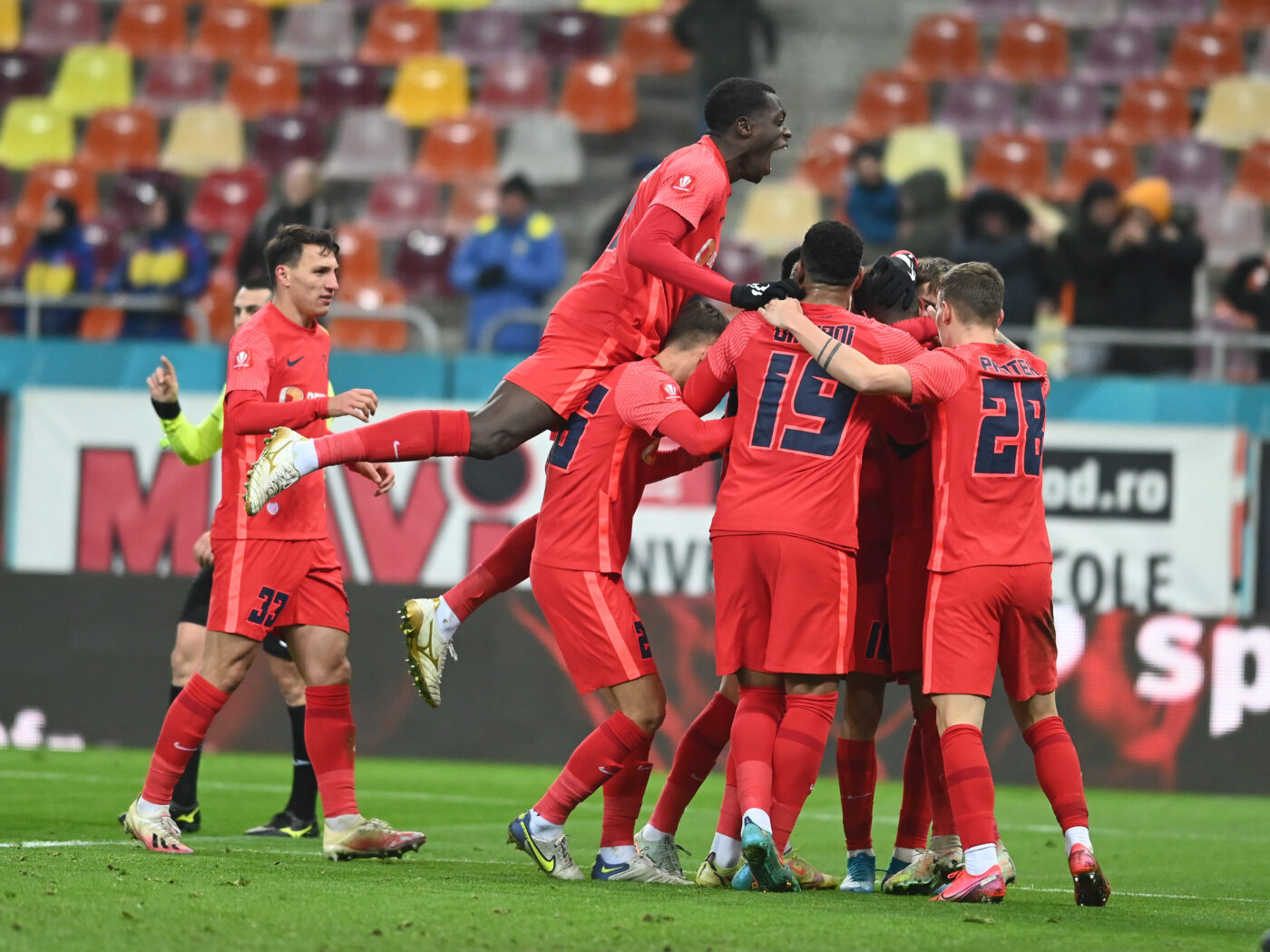 Prima lovitură a anului pe care o dă Gigi Becali la FCSB: „În vară cred că pleacă!” Câți bani poate lua patronul roș-albaștrilor