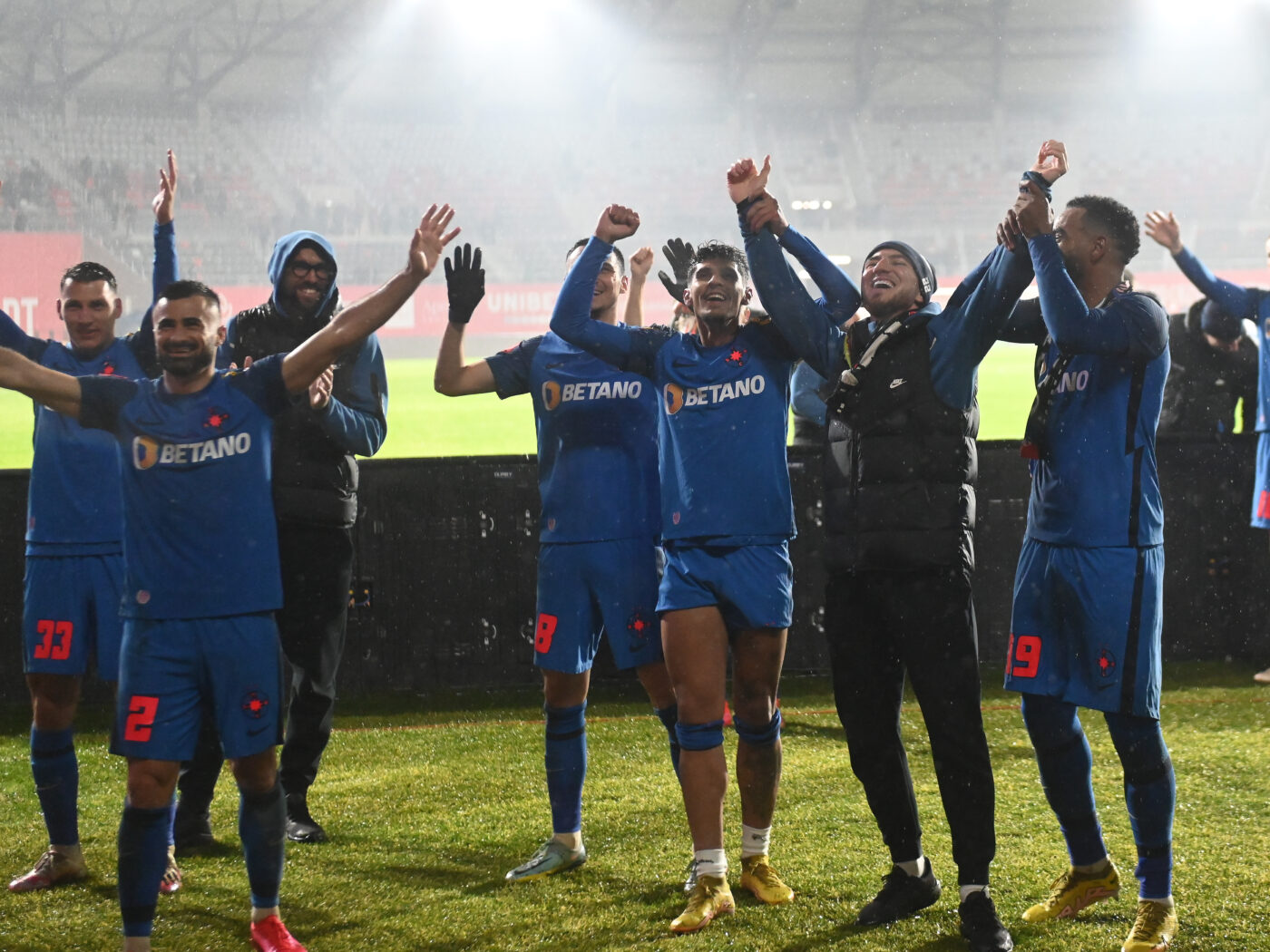 Cine îl poate înlocui pe Andrea Compagno la FCSB în derby-ul cu Universitatea Craiova: „Ai nevoie de un număr 9, el se pretează!” | EXCLUSIV