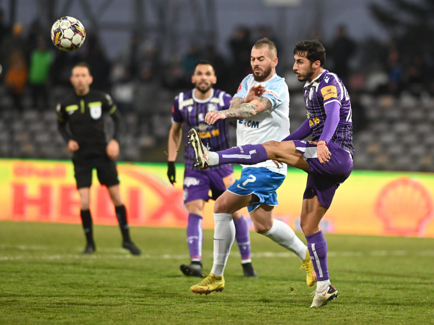 Cum a reacționat Denis Alibec după ce Gică Hagi l-a scos de pe teren în minutul 78 al mecului FC Argeș – Farul. „Sunt supărat pe moment!”