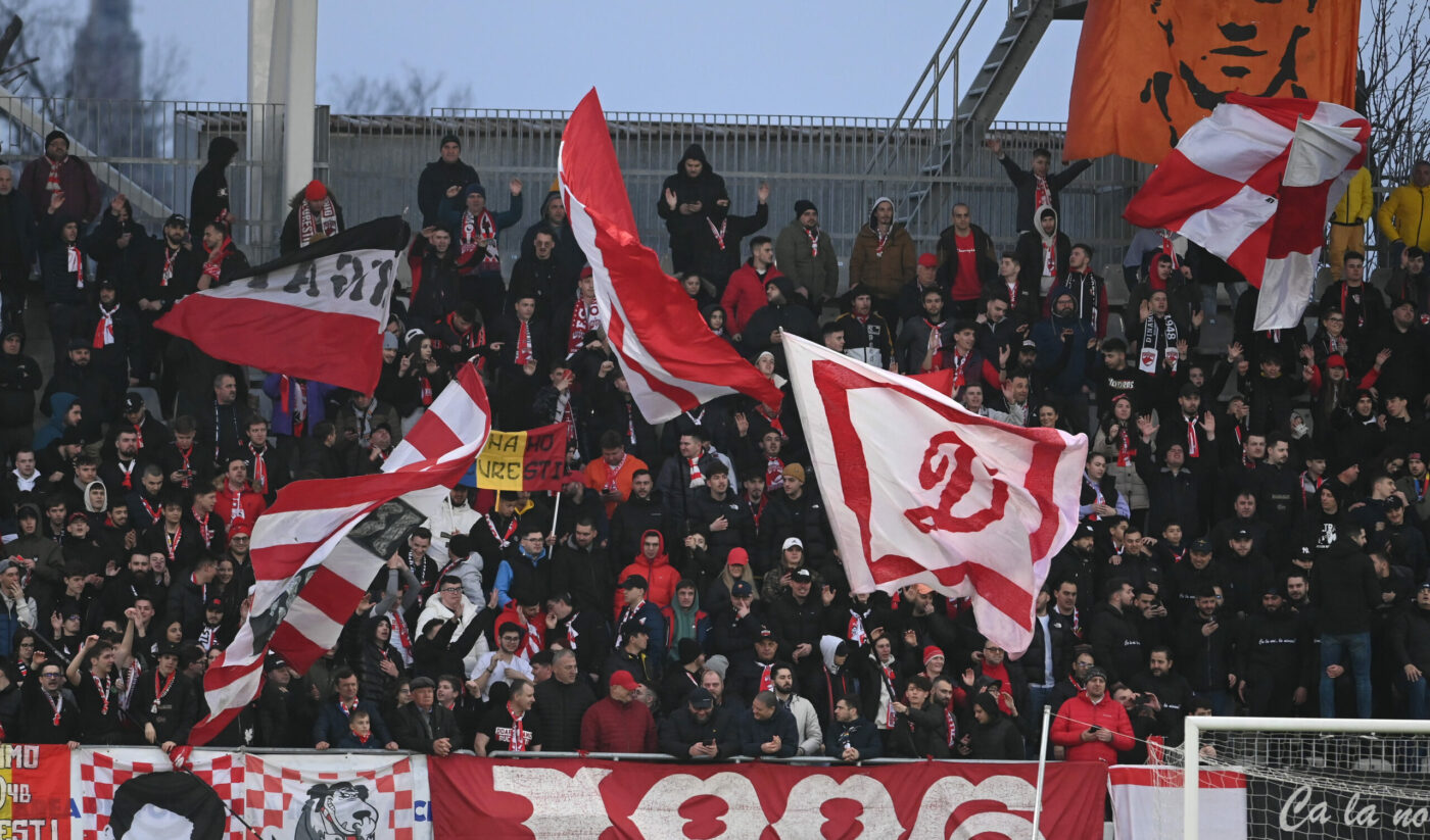 Nicolae Badea, înjurat la primul meci după vânzarea clubului Dinamo, deși el a fost cel care a intermediat tranzacția! Ce au scandat suporterii