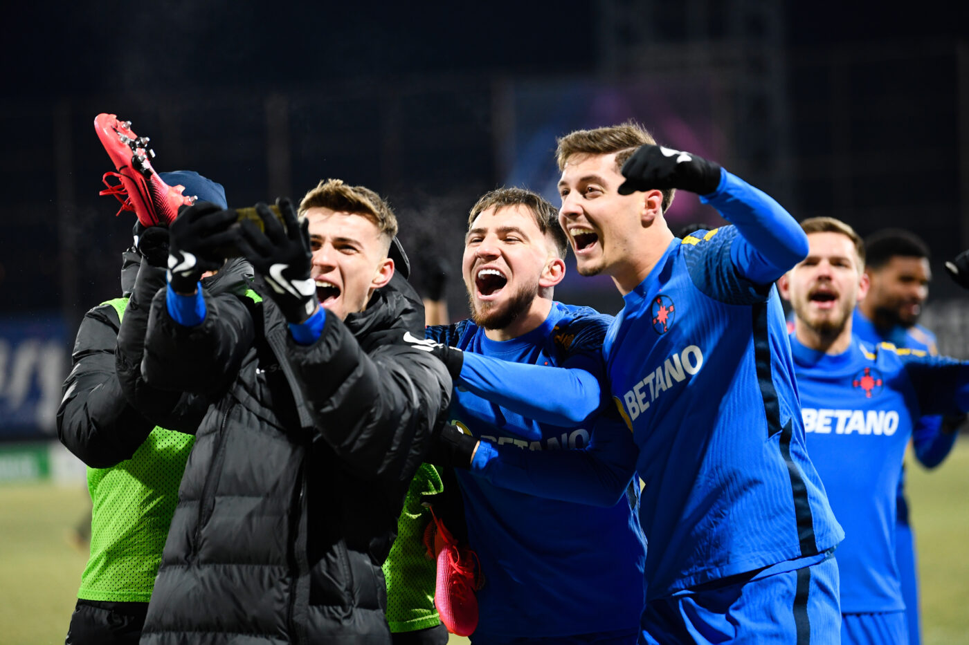 Echipa lui Gigi Becali a impresionat în Gruia. „FCSB a fost Steaua de altădată!” CFR Cluj, criticată după derby. „A jucat ca și cum n-ar avea vreun titlu!”
