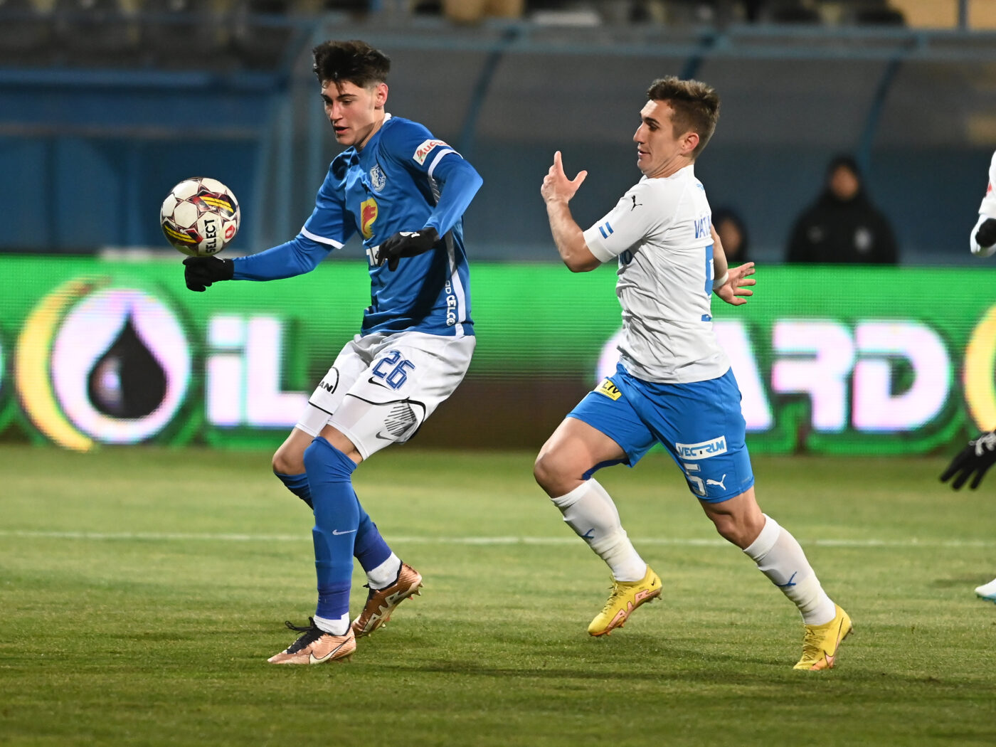 Un fotbalist al Universității Craiova a răbufnit după eșecul cu Farul: „Am fost penibili. Poate ar fi timpul să plece 15 jucători”
