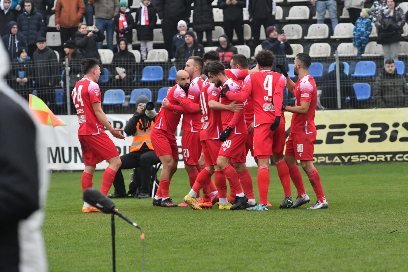 Fostul component al Generației de Aur exultă, după ce Dinamo a scăpat de Dorin Șerdean: „Vine «cașcavalul»!”. Cât de aproape sunt „câinii” de revenirea în Superliga: „Au șanse imense”