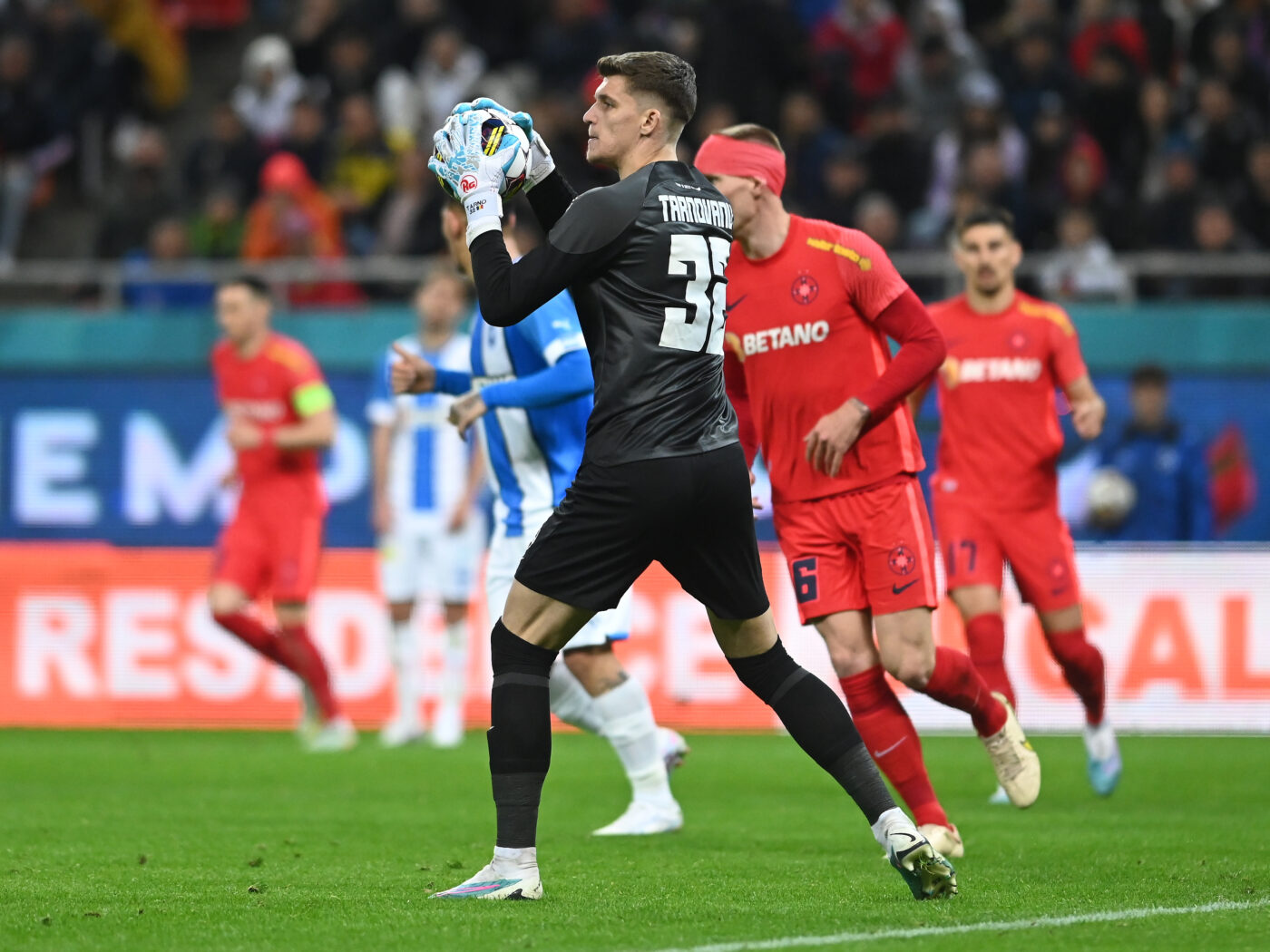 FCSB – Universitatea Craiova 1-1, Live Video Online, în etapa 26 din Superliga. Oltenii scot un punct în prelungiri pe Arena Națională!