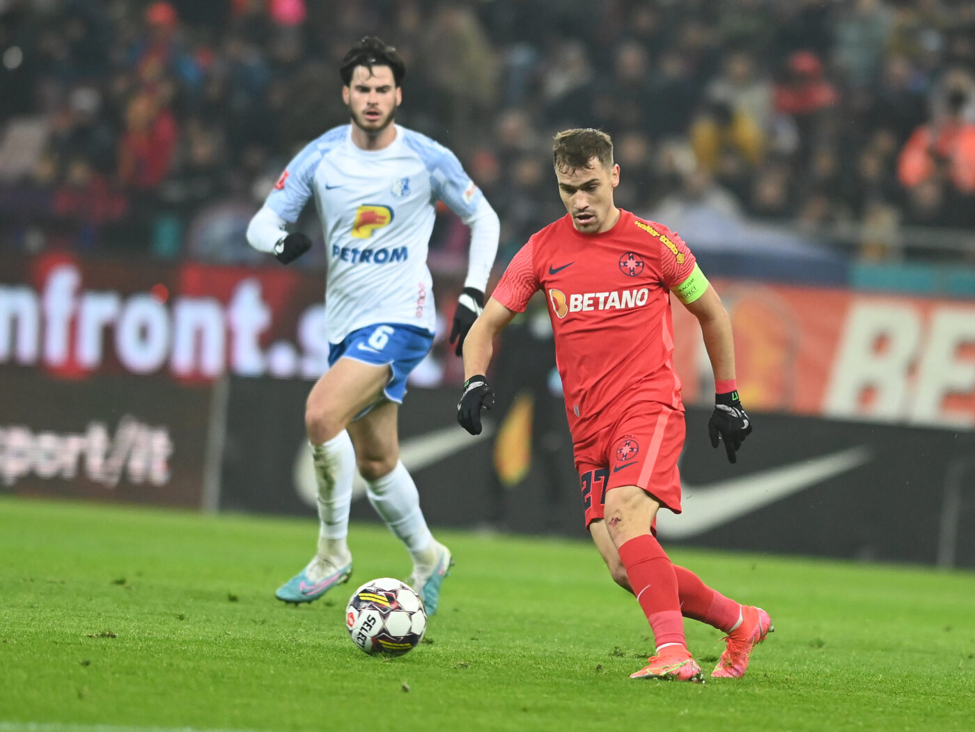 FCSB – Farul Constanța, Live Video Online, de la ora 20:30, în etapa a 4-a din play-off-ul Superligii. Surprize majore în primul „11” al gazdelor! Echipele de start