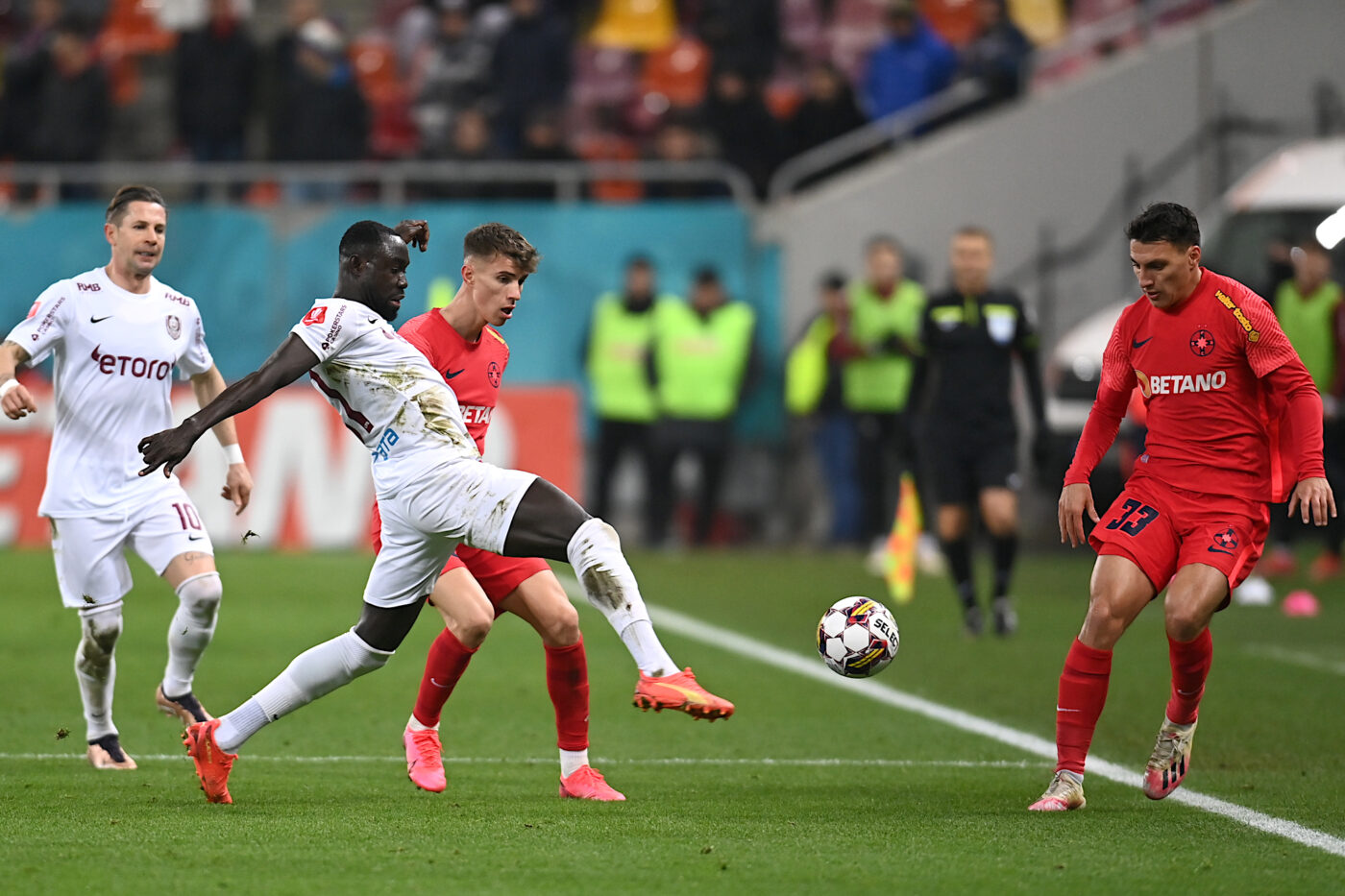Marele minus al lui FCSB în derby-ul cu CFR Cluj. „Vestiarul nu acceptă!” Tavi Popescu, luat la țintă. „N-ai cum să fii tu lider când lexicul tău e format din 52 de cuvinte!”