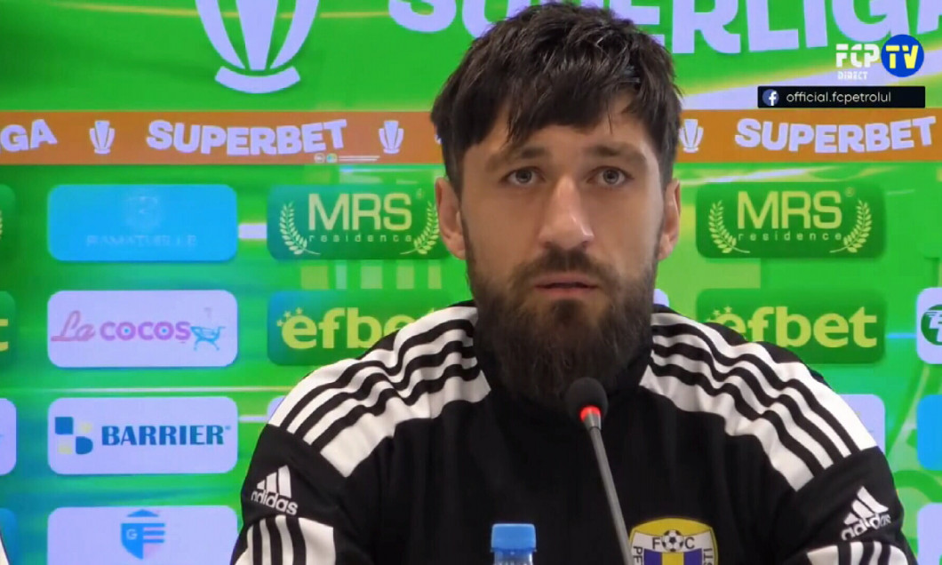 Reacție monumentală a lui Paul Papp! Mesajul incredibil pe care l-a transmis, în direct, la TV, arbitrului care l-a eliminat în Petrolul – Rapid: „Lasă-ne să jucăm fotbal, mânca-ți-aş gura ta!”