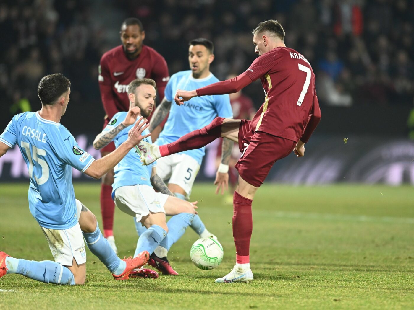Starul lui CFR Cluj, ironizat după meciul cu Lazio: „Joci al doilea meci, ești Pele, Maradona și Messi la un loc!”