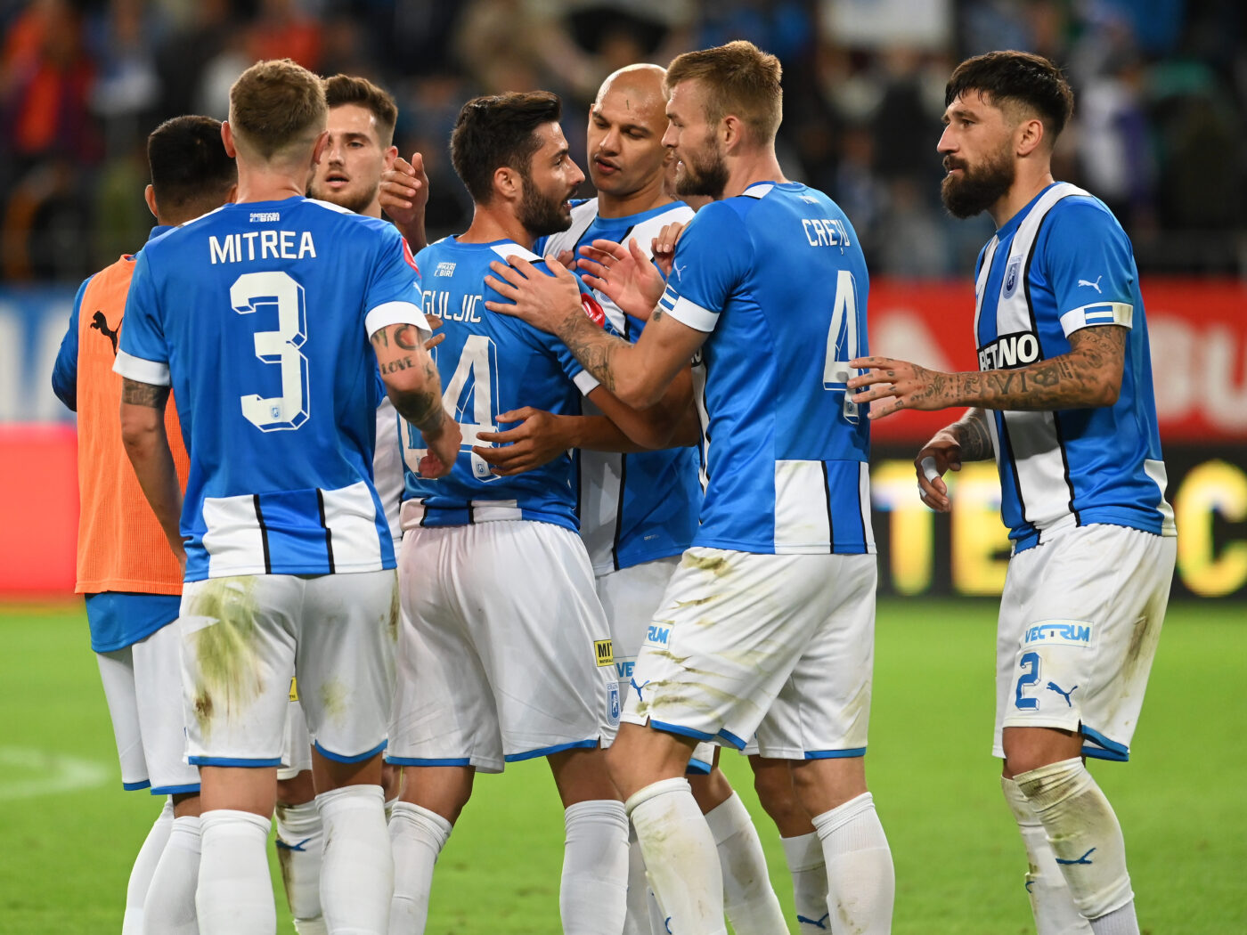 Universitatea Craiova se desparte de un titular din mandatul lui Mirel Rădoi! Jucătorul nu intră în planurile lui Eugen Neagoe și nu a făcut deplasarea pentru duelul cu Farul | EXCLUSIV
