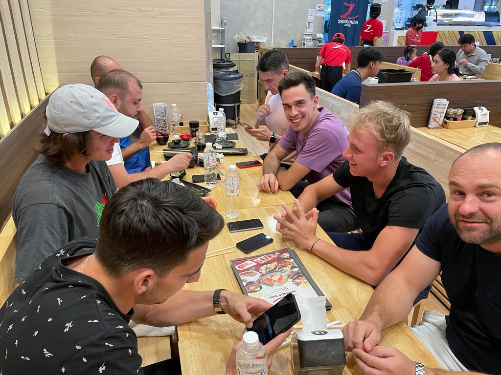 Corespondență din Bangkok | ProSport vă prezintă cum trăiește în afara terenului echipa României de Cupa Davis! Unde mănâncă românii și ce preferințe au