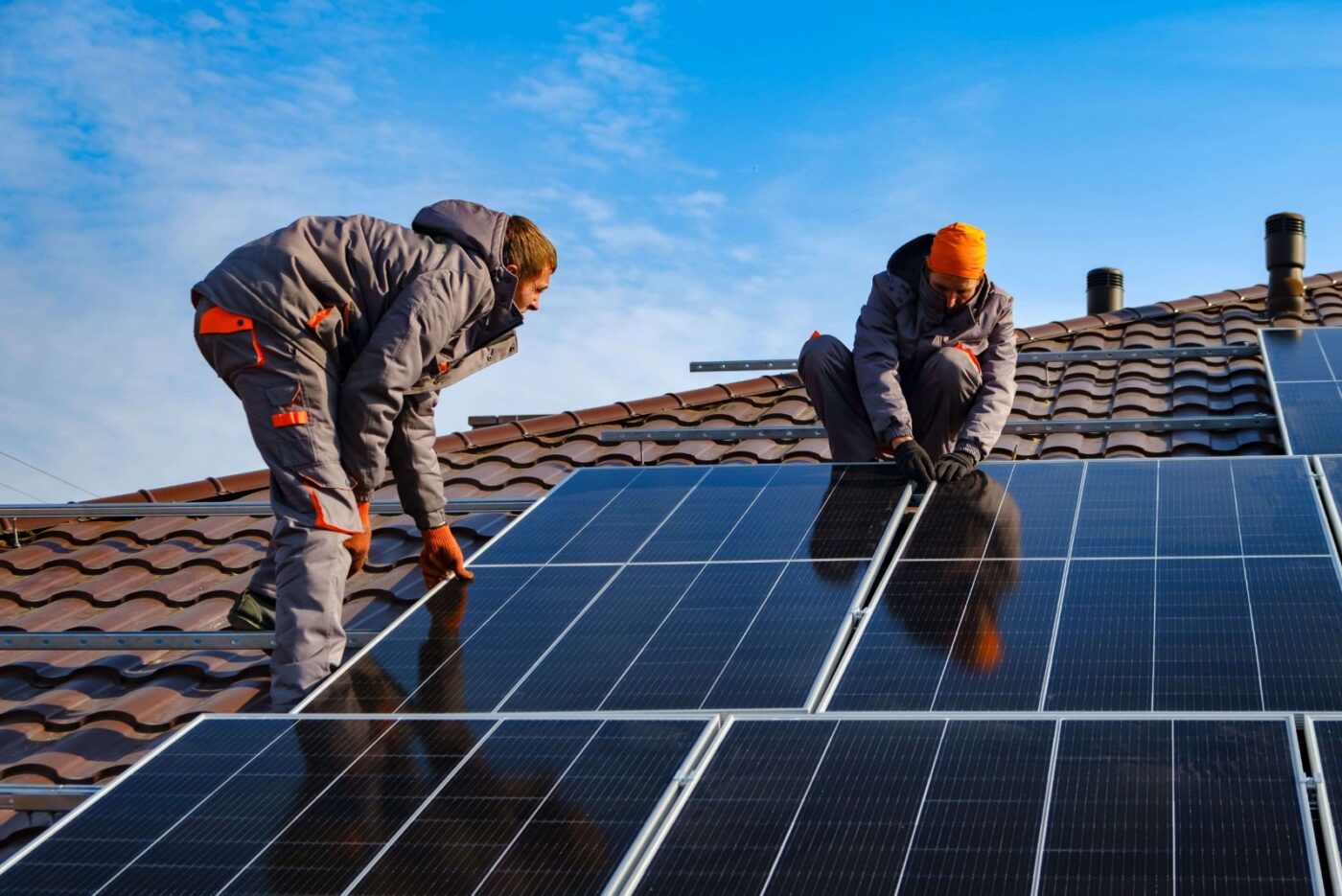 (P) Trecerea la energie verde: Impactul asupra economiei, mediului și societății