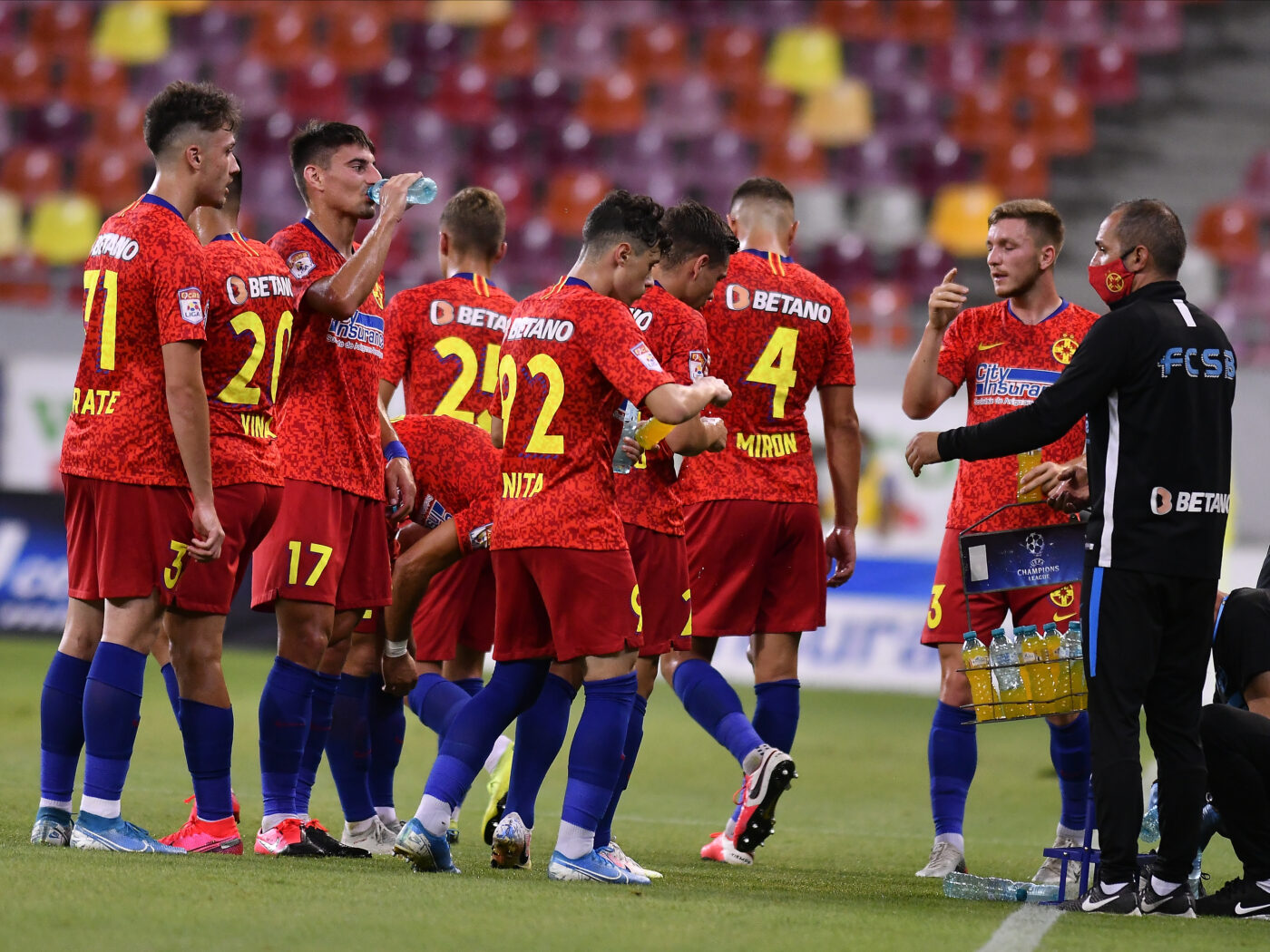 S-a ales praful și de cariera fotbalistului de la FCSB cu clauză de 150 de milioane de euro! Meme Stoica îl anunța drept cea mai mare speranță a academiei roș-albastre, dar acum a fost dat afară de Gigi Becali!