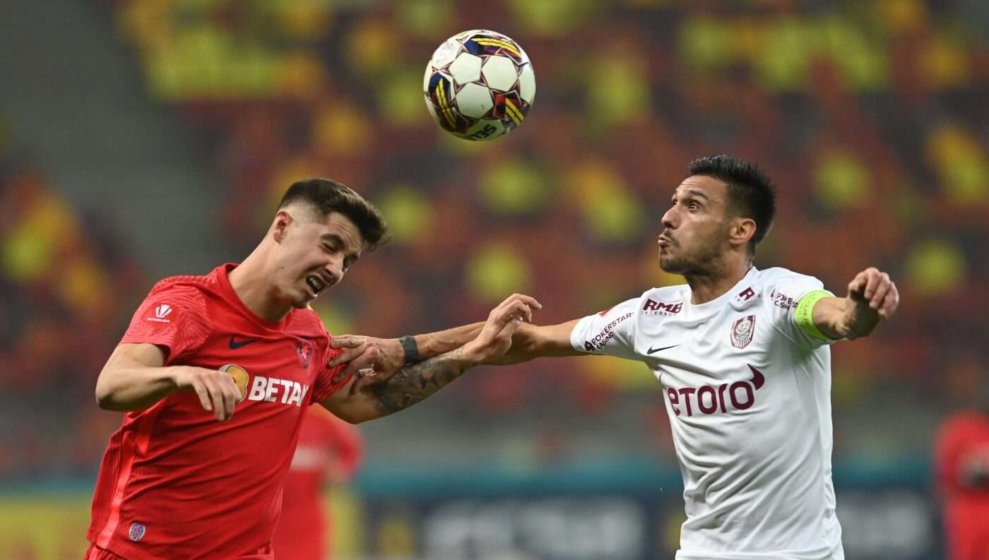 CFR Cluj – FCSB, Live Video Online, de la ora 21:00, în runda 24 a Superligii. Derby-ul se joacă la -11 grade! Nocturna a picat pe stadionul din Gruia cu 10 minute înaintea startului. Echipele de start