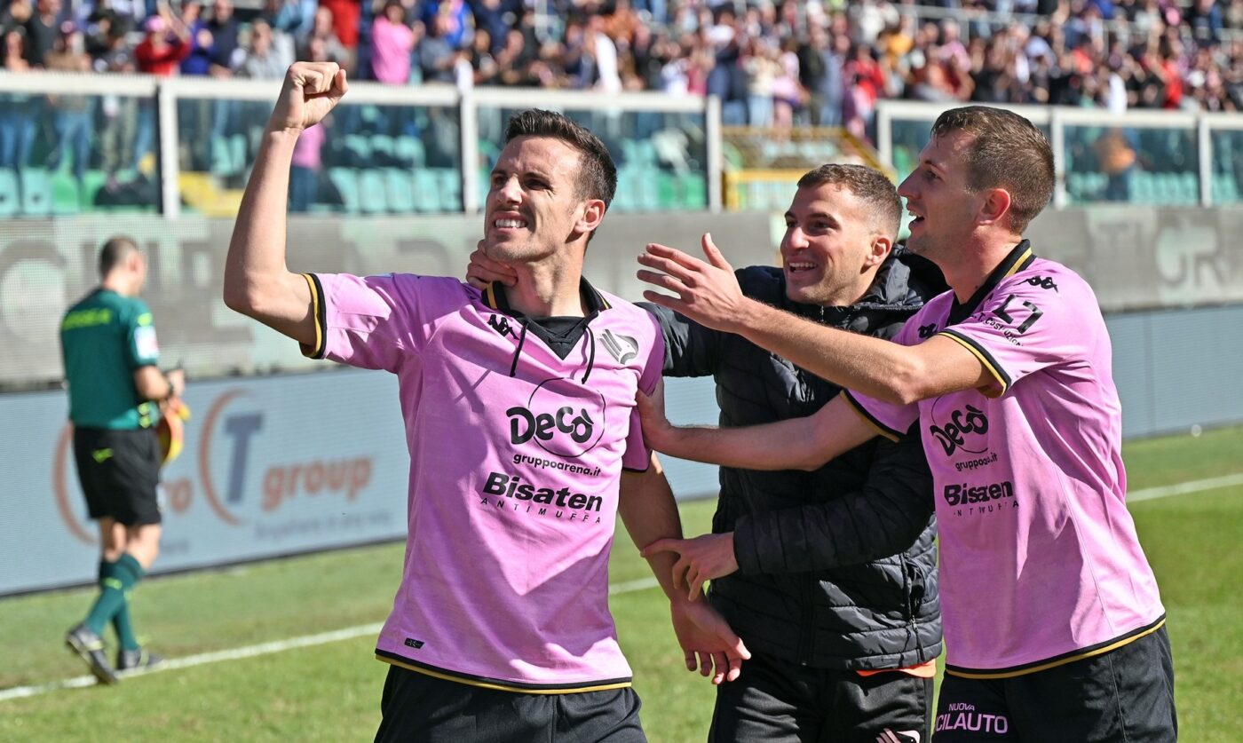 Colegul lui Ionuț Nedelcearu a înscris golul etapei în Serie B, de la centrul terenului. Daniel Boloca a stabilit scorul final | VIDEO