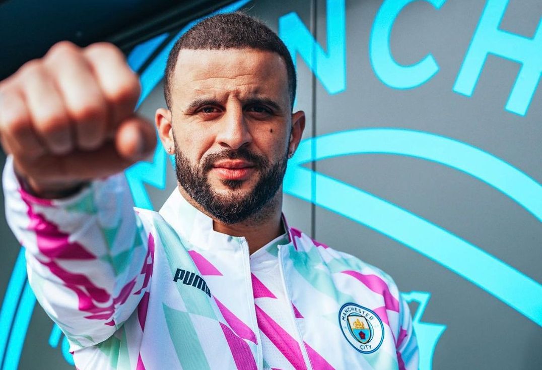 Câți ani de închisoare riscă Kyle Walker, după ce s-a dezbrăcat în public și a hărțuit o tânără într-un bar. Jucătorul de la Manchester City a fost filmat în ipostaze indecente