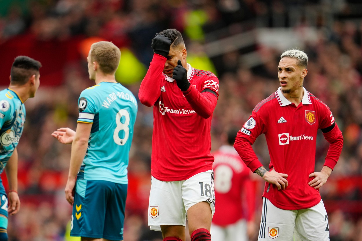 A lăsat-o pe Manchester United în 10 oameni și a început să plângă! Casemiro a încasat al doilea cartonaș roșu în doar câteva săptămâni