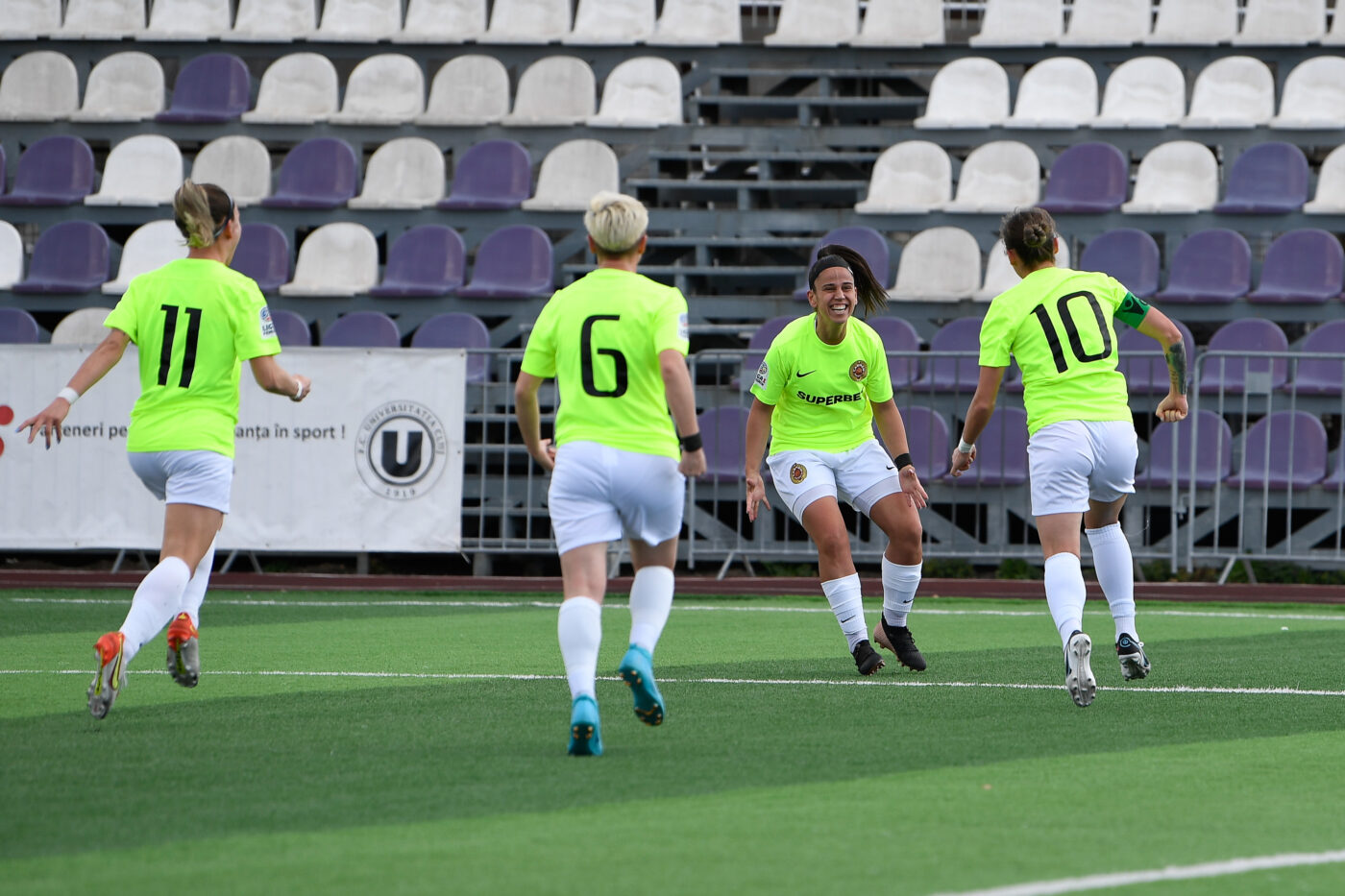 Rezultat surprinzător în campionatul feminin de fotbal! FC Carmen București a învins-o pe U Cluj, echipa care deține supremația în România