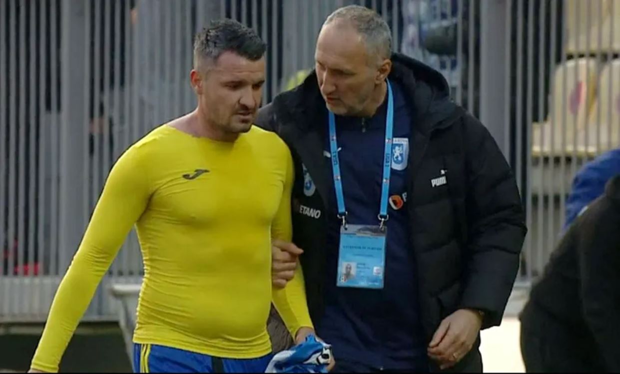 Constantin Budescu, intervenție în direct, la TV, după ce a fost contestat din cauza kilogramelor în plus. Mesaj pentru Ilie Dumitrescu: „Nu mă avantajează maleta”