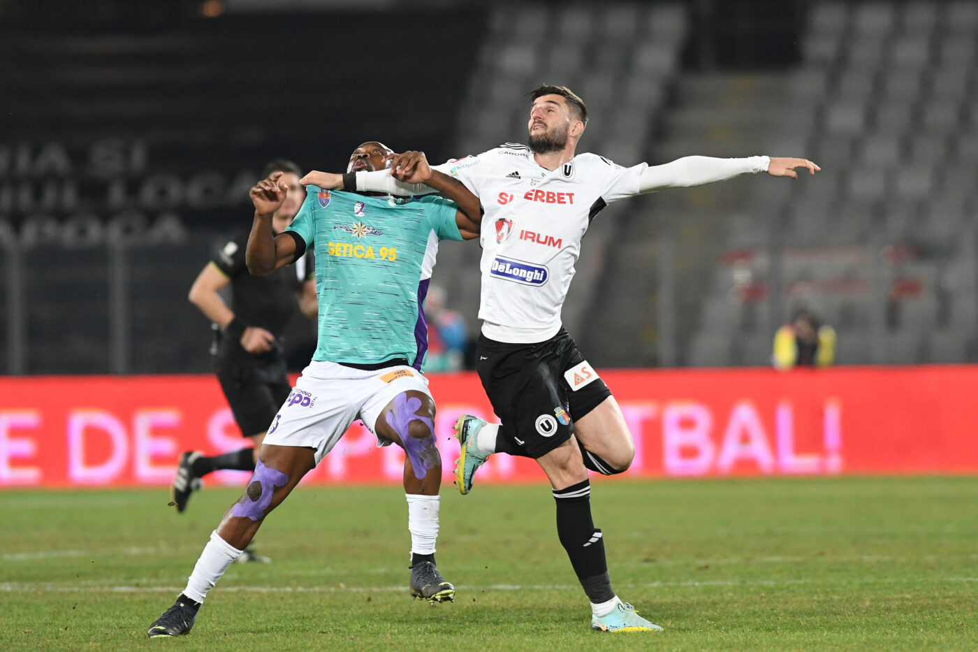 O echipă de tradiție din Superliga, condamnată deja la retrogradare, deși play-out-ul abia a început: „Nu ai cum să rămâi în prima ligă”
