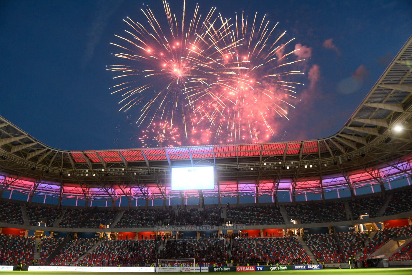 A semnat cu CSA Steaua, dar vine să o vadă pe FCSB în Ghencea cu Dinamo: „Am prieteni acolo, foști colegi” Peluza Sud nu va primi bine declarațiile