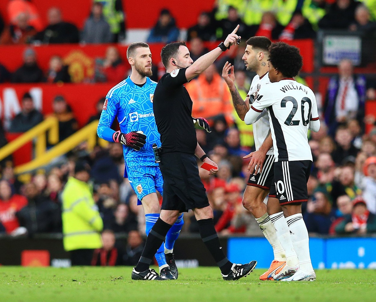 Haos total în Fulham – Manchester United, din FA Cup! Londonezii au primit trei cartonașe roșii în decurs de un minut! | FOTO & VIDEO