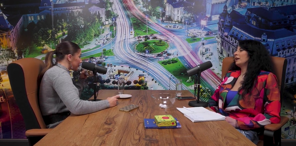 O jucătoare din România a încins atmosfera în timpul unui interviu! Ce remarcă au putut face bărbații din platou, când s-a ridicat să meargă la baie: „Doamne, ce…” | VIDEO