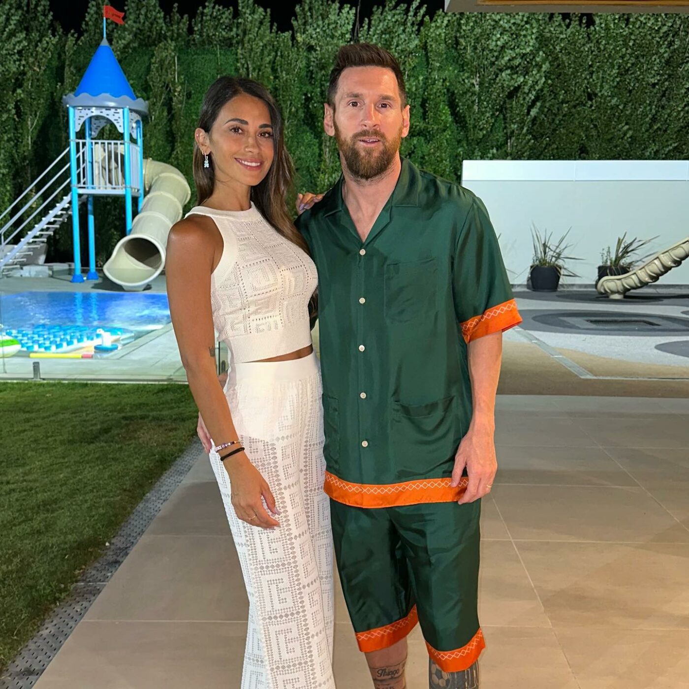 Leo Messi, amenințat în stil mafiot după ce s-a aflat că ar putea să revină la Newell’s Old Boys! Atacatorii au lăsat în urmă 14 gloanțe și un bilețel | FOTO
