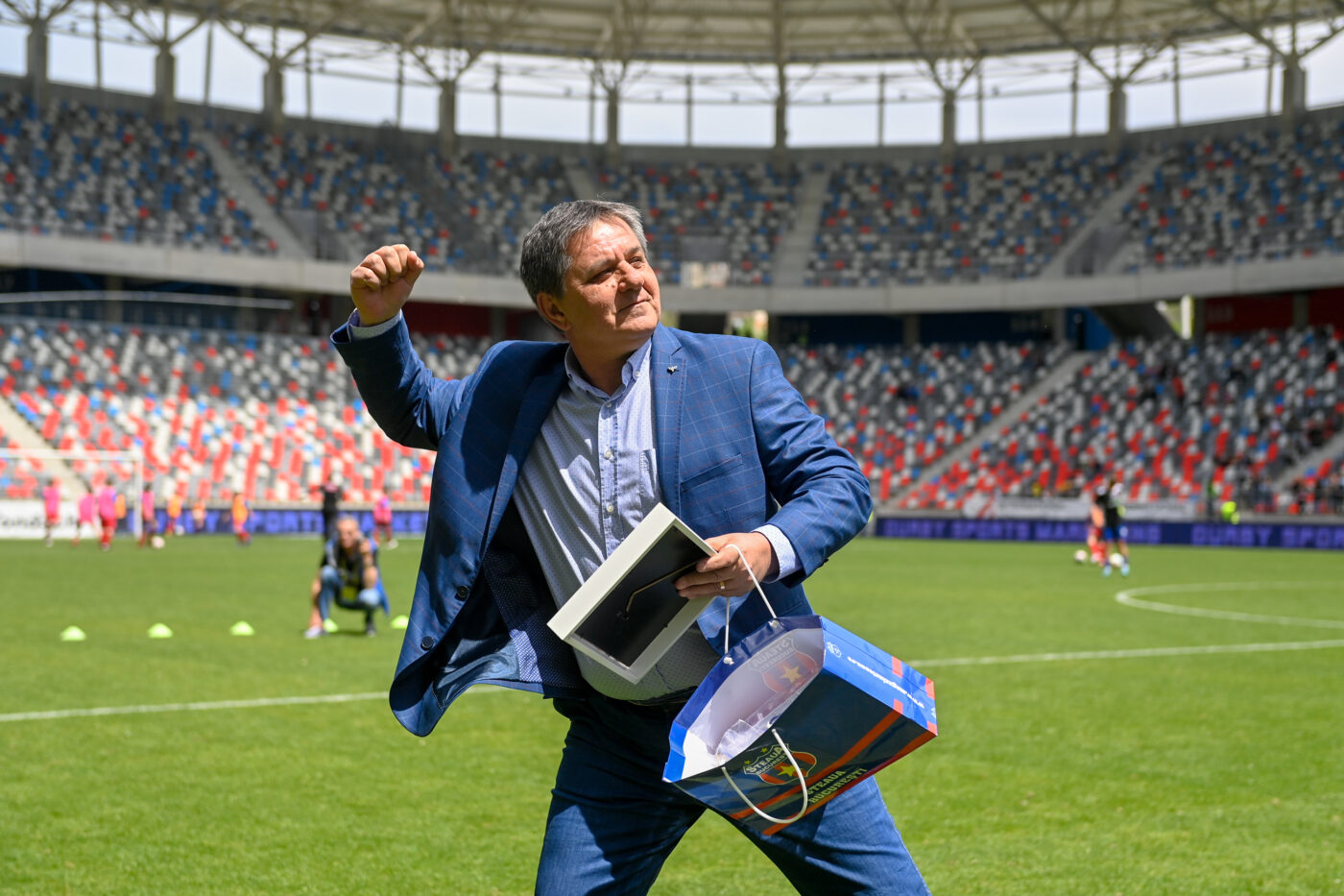 Marius Lăcătuș a răbufnit! Nu-l vrea pe Gigi Becali pe stadionul Steaua. „Ce să caute FCSB în Ghencea? Nu văd de ce să joace acolo!” Motivul pentru care CSA Steaua nu e susținută la meciurile de „acasă”