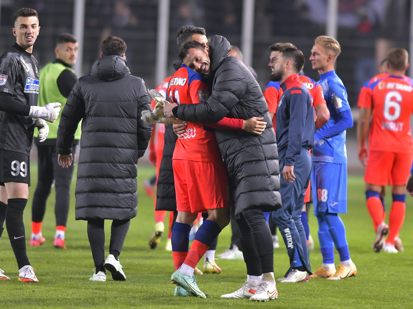 Mihai Stoica a atacat un fost jucător de la FCSB: „Nu m-aș bucura să am la echipă astfel de fotbaliști”